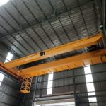 How do you use gantry crane and overhead crane safely?